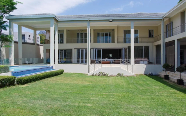 The Houghton Villa