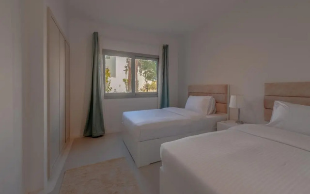 Vesta - Superior Apt - 3Br - Swan Lake
