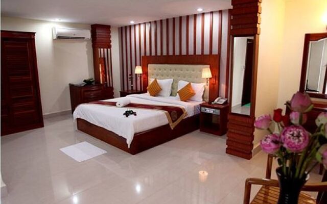 Yolanda Hotel 宝华精品酒店(金边)