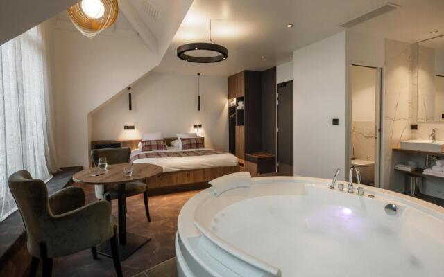 Hôtel Restaurant Spa Parenthèse