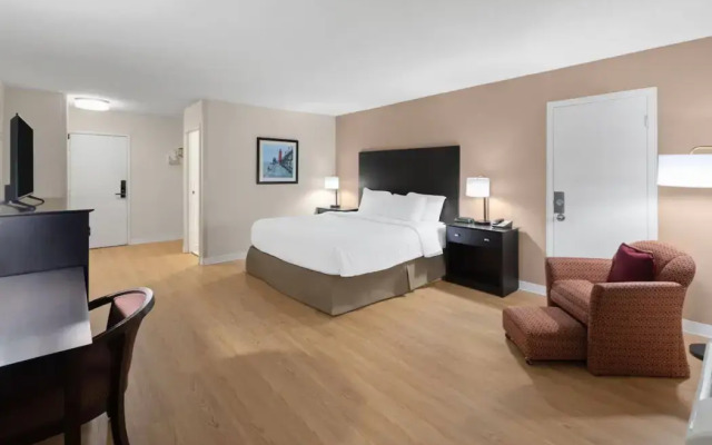 Ramada Hotel & Conference Center by Wyndham Grayling