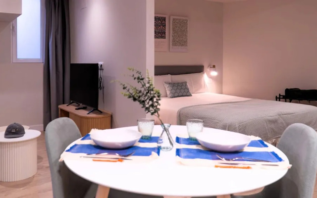 Apartamentos Lydia by gaiarooms