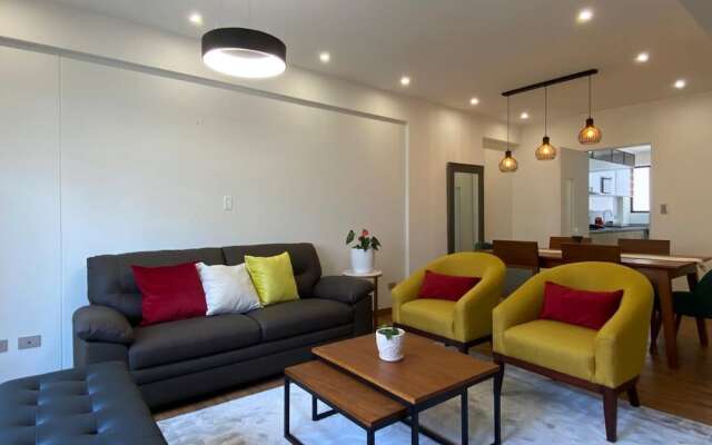 Amazing 2BR With Balcony in Miraflores