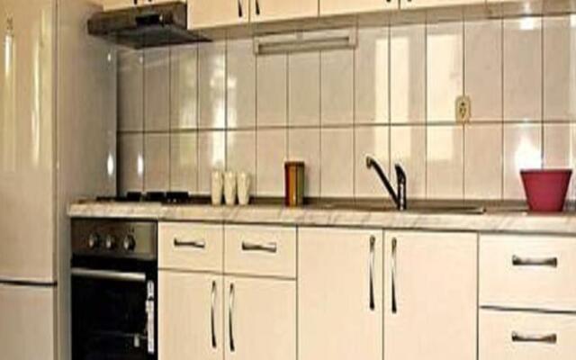 Apartment Auger