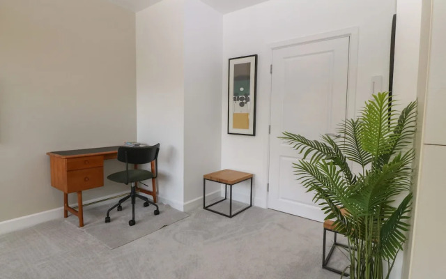 Apartment 16