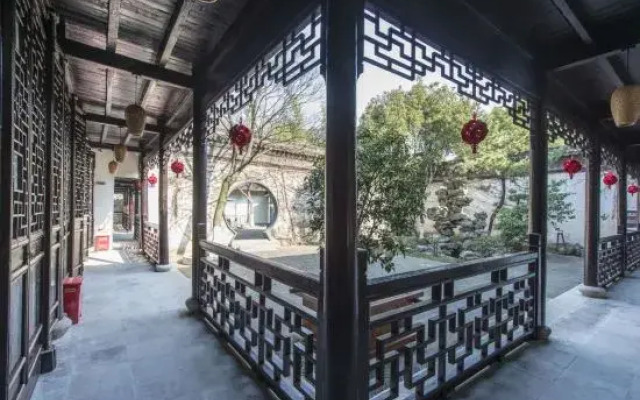 Changshu Jiuzhu Homestay (Shajiabang Scenic Area Branch)