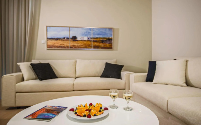 Swell Boutique Hotel