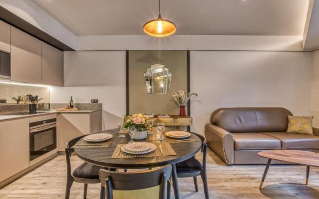 Majestic Broadway - 4 star apartment with spectacular views