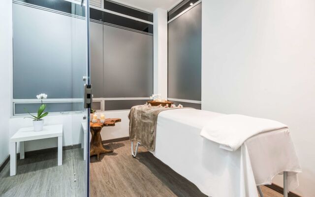 NH Bogotá Urban 93 Royal