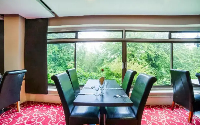The Bridge House Hotel