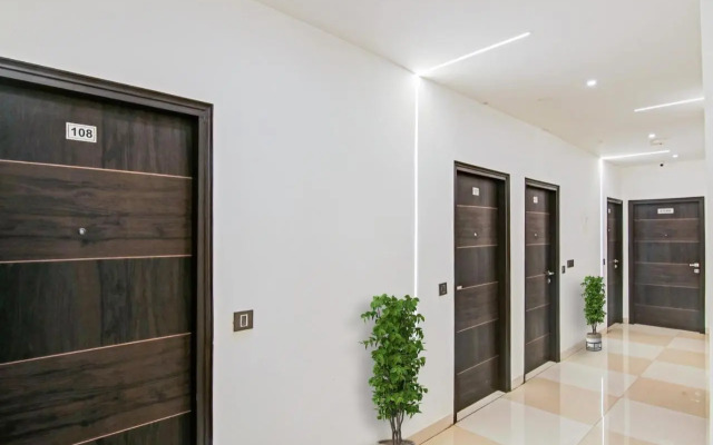 Collection O 70258 Hotel Wall Street