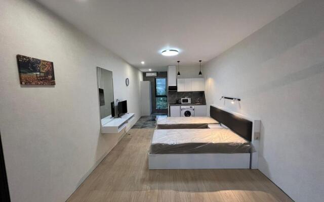 Batumi Hotel R&M