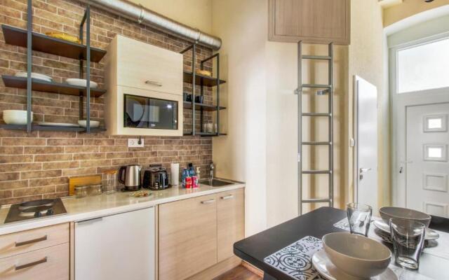 d.Five Jewish Quarter Loft