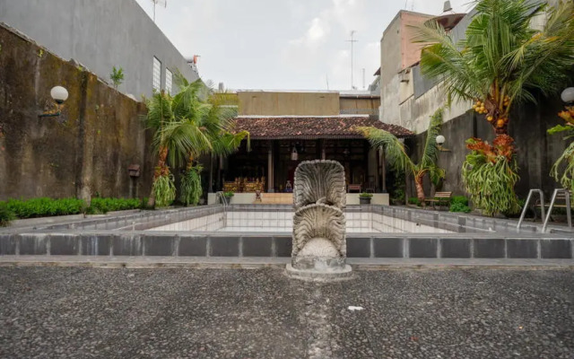 Cakra Homestay Solo RedPartner