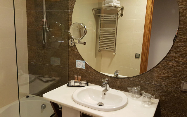 Cumbria Spa & Hotel