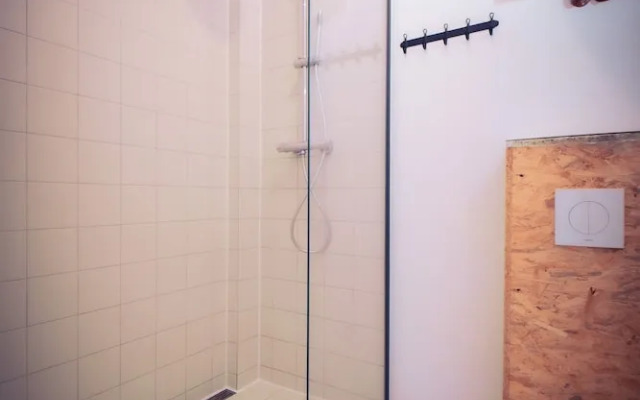 Urban Hotel The Golden Stork