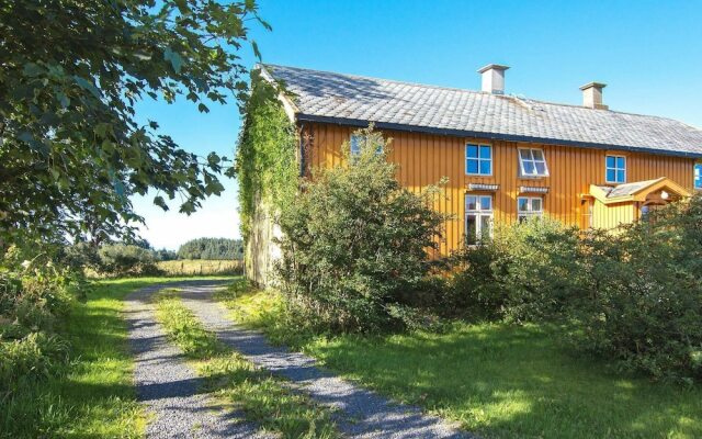 11 Person Holiday Home in Farstad