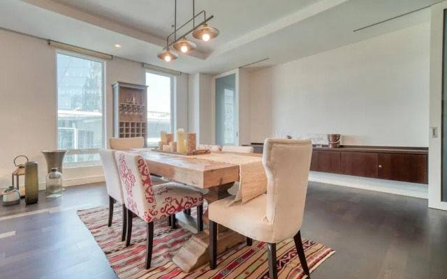 Sleek and Convenient 1BR Apt in Difc