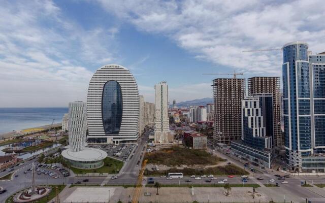 1BR Apartment With Sea View And balcony In Batumi