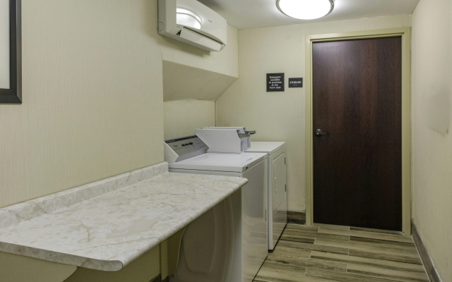 Hampton Inn Detroit/Northville