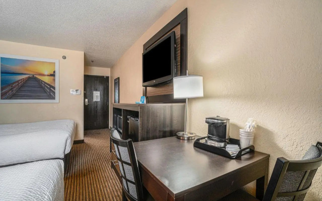 Super 8 Traverse City Mi