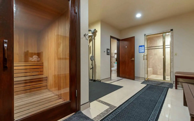 Best Western Plus Brookside Inn