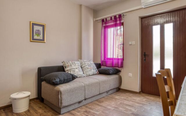 Apartment Daria Como 40512