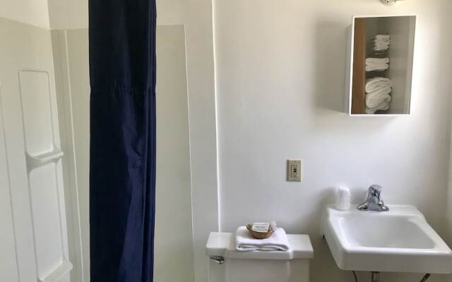 Tenderfoot Cabins & Motel