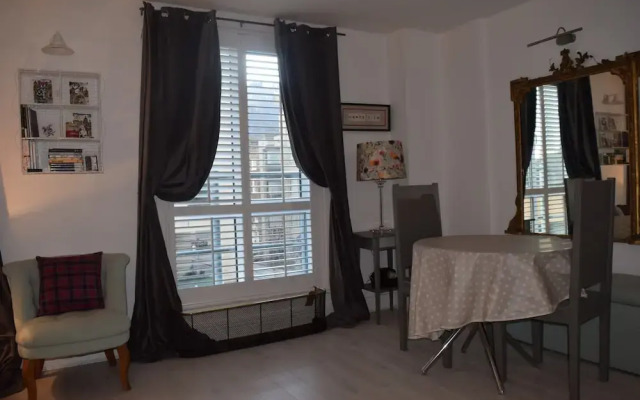Modern and Homely 2 Bed Flat in Whitechapel