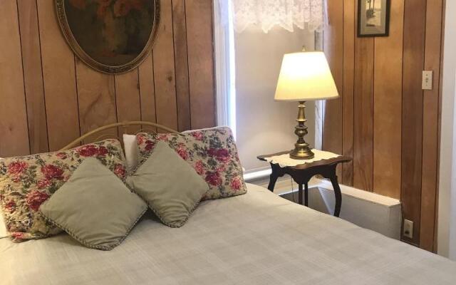 The Inn at Starlight Lake