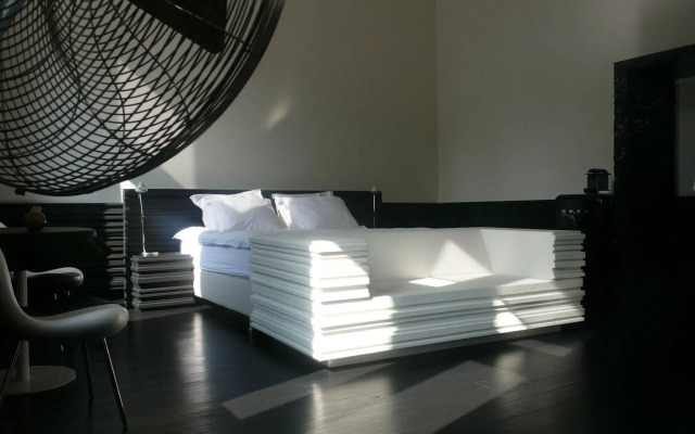 B&B Suites Feek