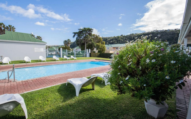 The Paper Fig House river club 30