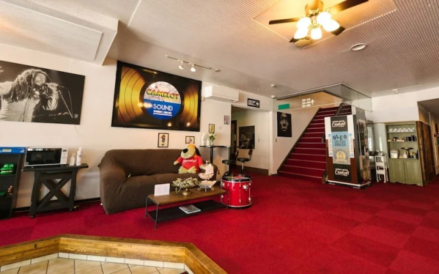 Hotel CAMELOT