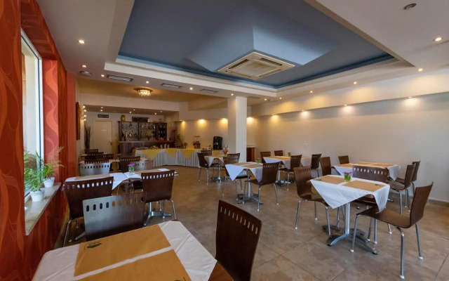 Theoxenia Hotel Apartments