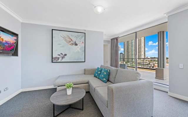 KOZYGURU Sydney CBD Lovely 2 Bedroom APT with Amazing City View NHA653 – Guest Rooms – Sydney