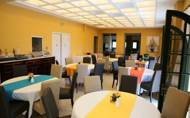 Sunrise Inn Hotel