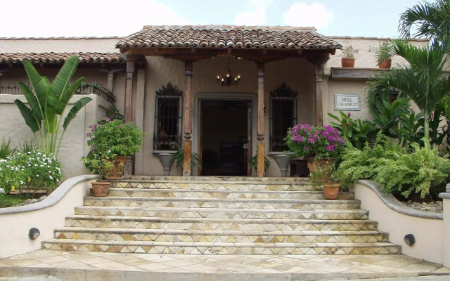 Hotel Los Robles