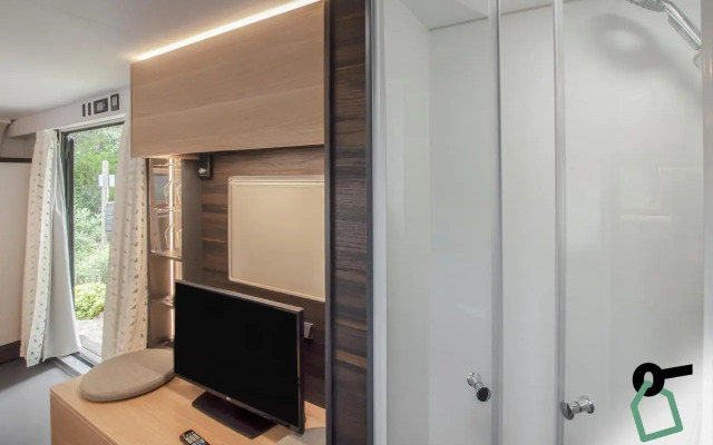 Deluxe - Two Bedroom No.2