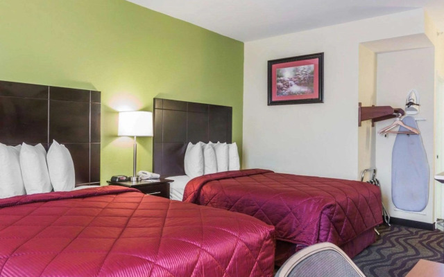 Quality Inn & Suites North Montgomery