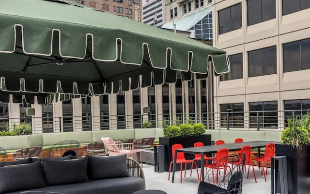 Moxy Cincinnati Downtown