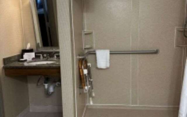 Grand Resort Hotel - Mt Laurel - Philadelphia