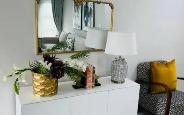 Vonzee apartment on Palmview Estate.