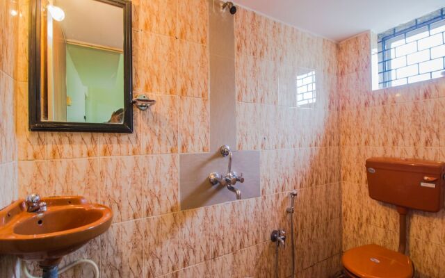 OYO 14042 Home Cozy Studio Siolim