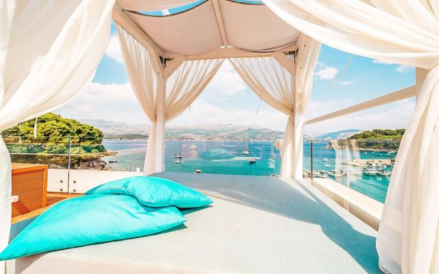 Kalamota Beach House