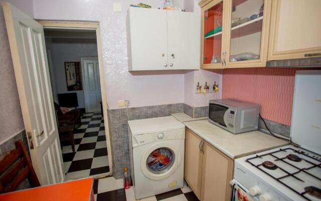 Hostel California