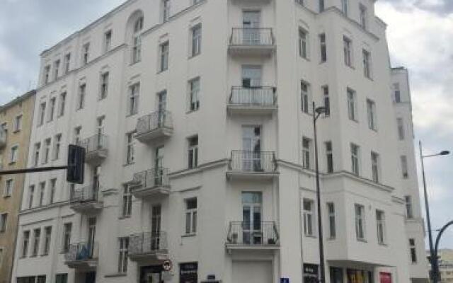 Apartament Zelazna