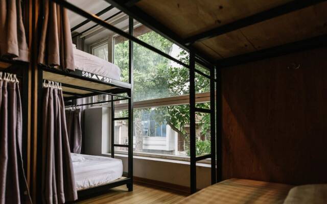 Bedgasm Hostel