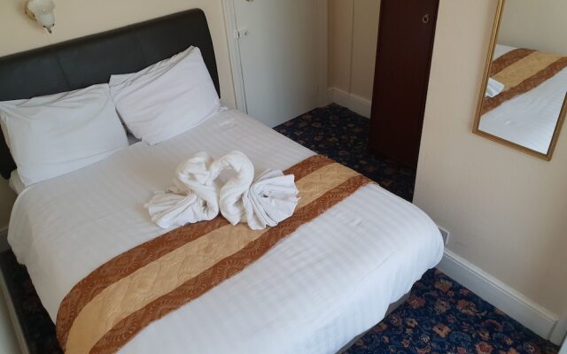 The Sherwood Palm Hotel, Torquay Beach
