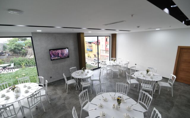 Sera Nature Hotel