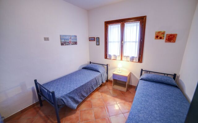 Delia Apartments